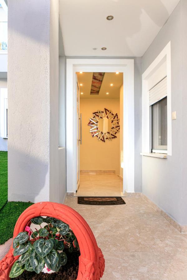 Prínos Loridis View Apartments מראה חיצוני תמונה